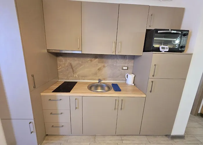 Mamaia Nord & Pool Apartman