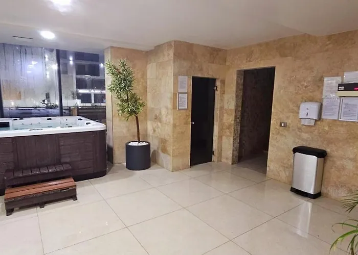 Mamaia Nord & Pool Apartman *